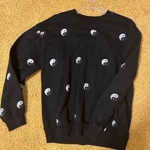 PacSun Yingyang Crew Neck Sweatshirt Women’s Size Small